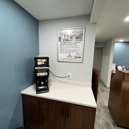 Hometowne Studios By Red Roof Florence, Ky-Cincinnati Airport Экстерьер фото