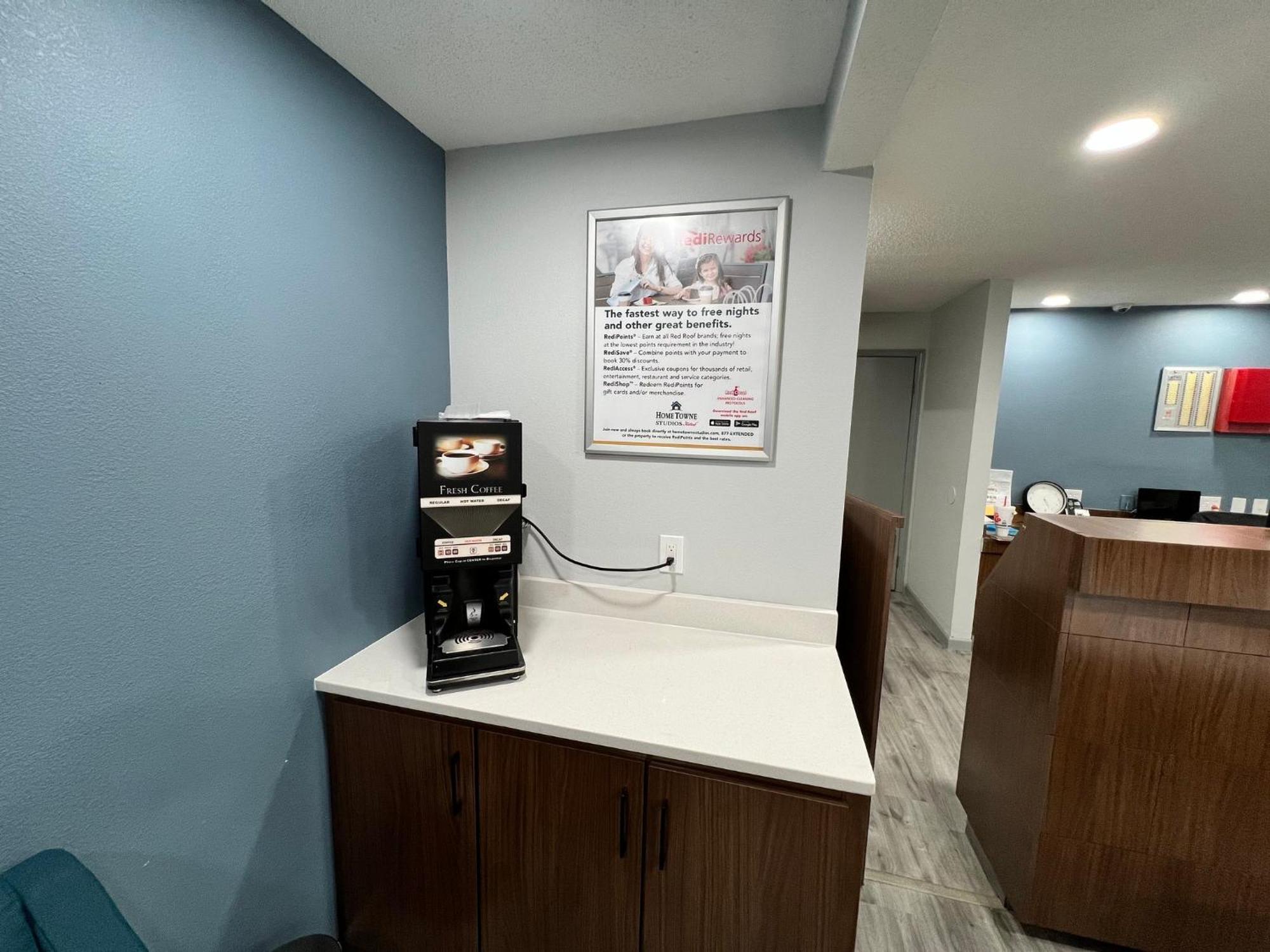 Hometowne Studios By Red Roof Florence, Ky-Cincinnati Airport Экстерьер фото